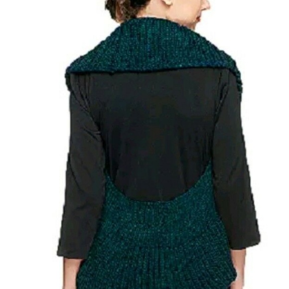 3/$30 VT Luxe Teal Chunky Ruffle Convertible Cab - Picture 3 of 3